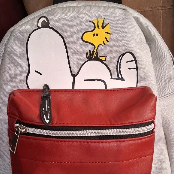Peanuts Backpack with Black Interior. Exellent Cond. - Picture 6 of 16